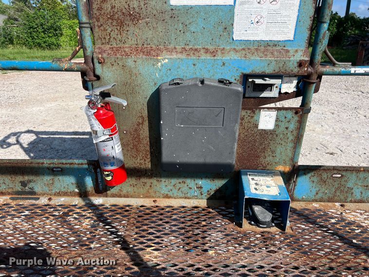 image for item LU9995 2014 Genie S-85 boom lift