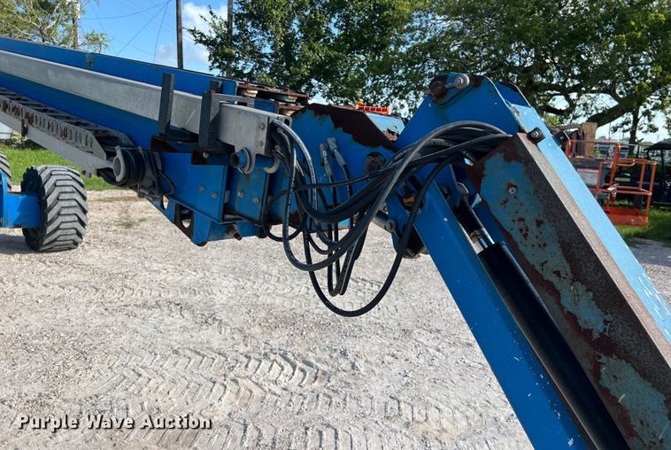 image for item LU9995 2014 Genie S-85 boom lift