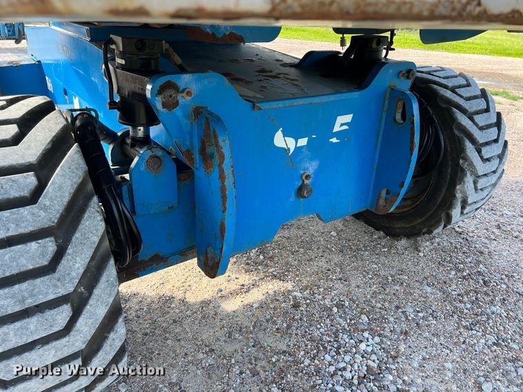 image for item LU9995 2014 Genie S-85 boom lift
