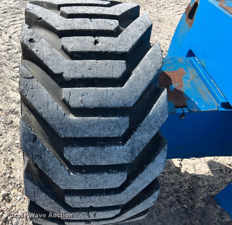 image for item LU9995 2014 Genie S-85 boom lift