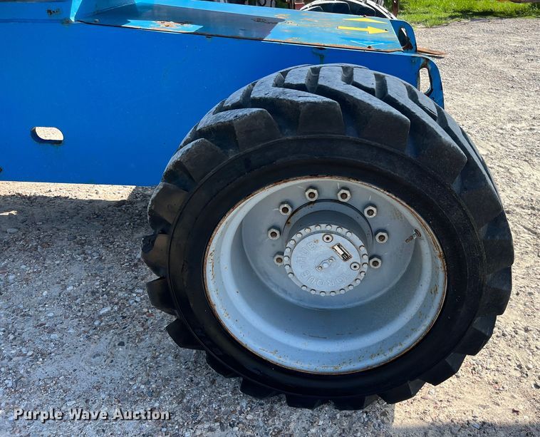 image for item LU9995 2014 Genie S-85 boom lift