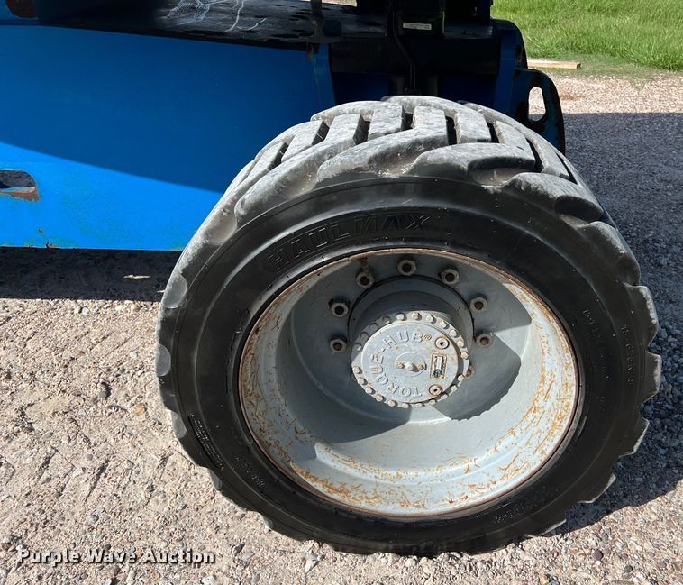 image for item LU9995 2014 Genie S-85 boom lift