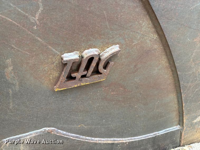 image for item MU9822 (4) backhoe buckets