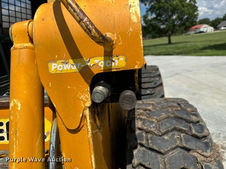 image for item MU9838 2010 Gehl 5640 Turbo E Series skid steer loader
