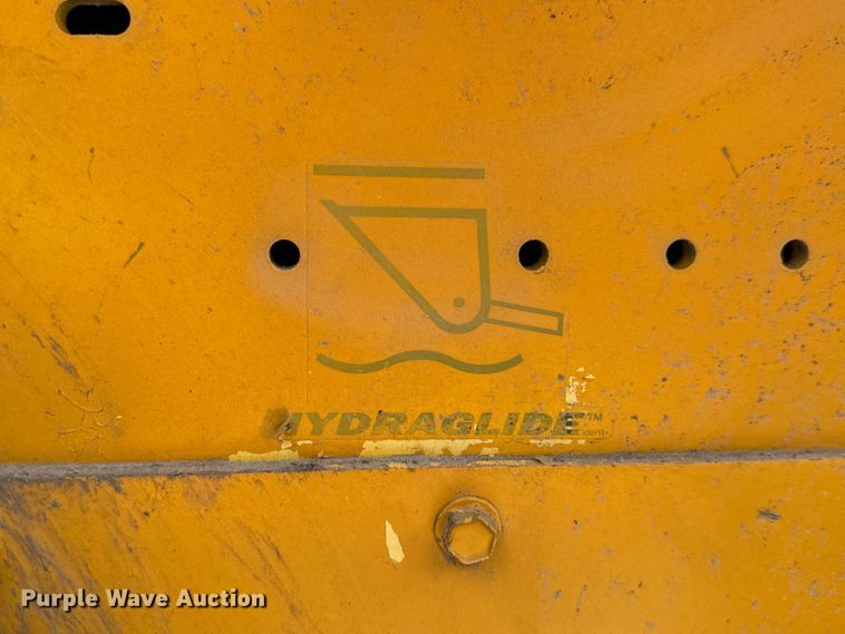 image for item MU9838 2010 Gehl 5640 Turbo E Series skid steer loader