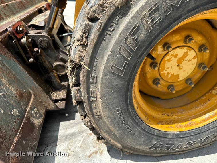 image for item MU9838 2010 Gehl 5640 Turbo E Series skid steer loader