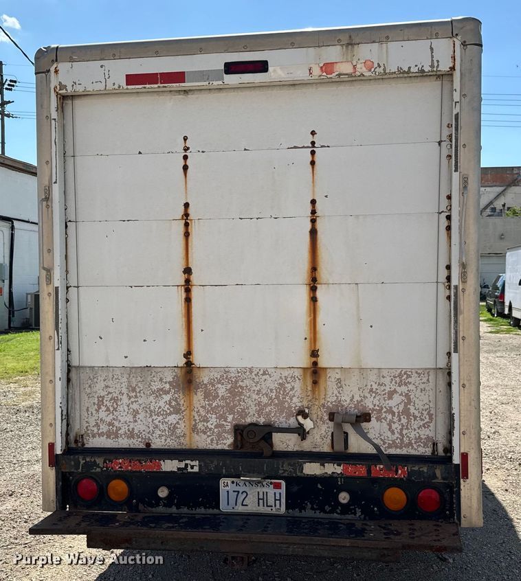 image for item MU9854 2000 Chevrolet  Express 3500 delivery truck