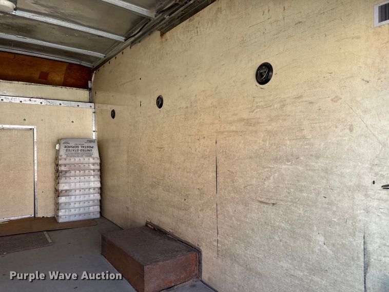 image for item MU9854 2000 Chevrolet  Express 3500 delivery truck