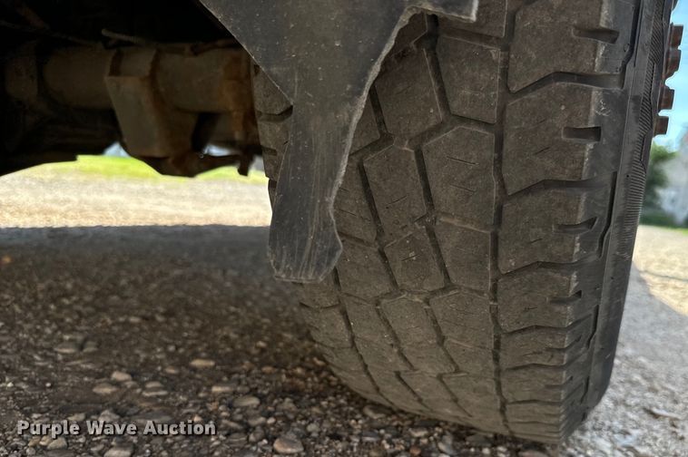 image for item MU9854 2000 Chevrolet  Express 3500 delivery truck