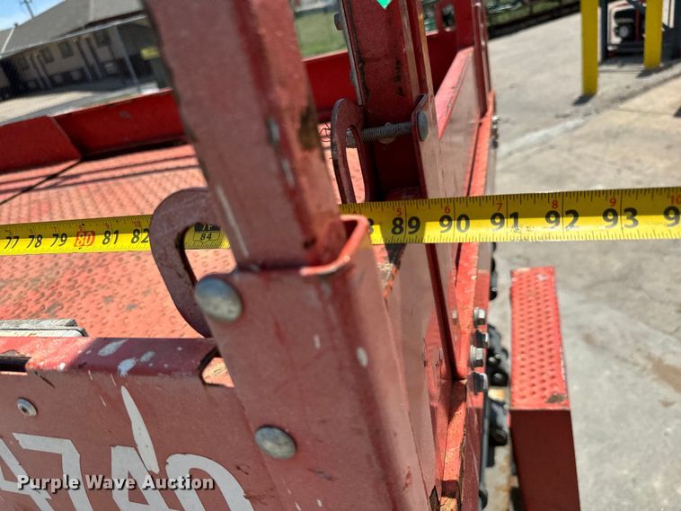 image for item MU9873 2018 SkyJack  SJIII 4740 scissor lift