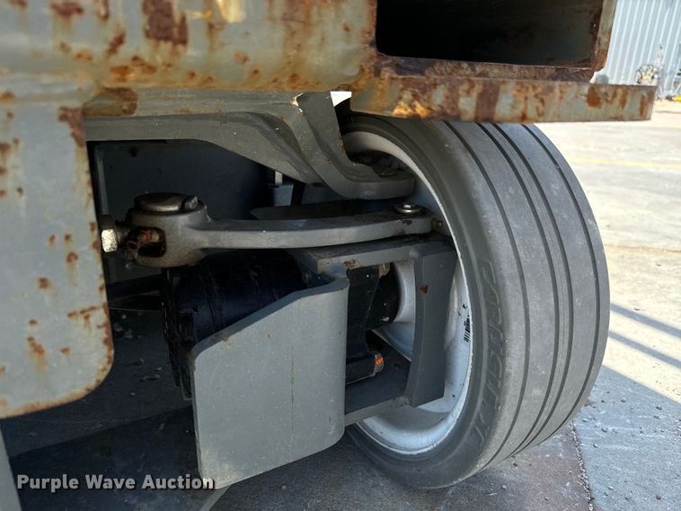 image for item MU9873 2018 SkyJack  SJIII 4740 scissor lift