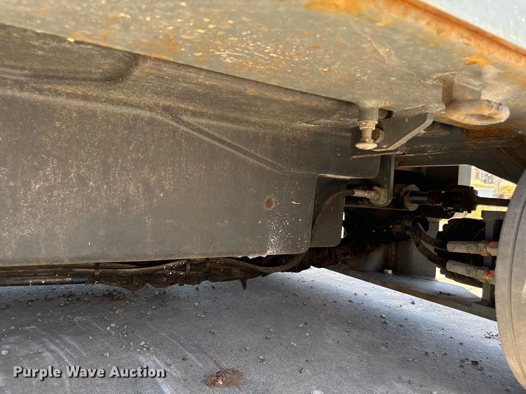 image for item MU9873 2018 SkyJack  SJIII 4740 scissor lift