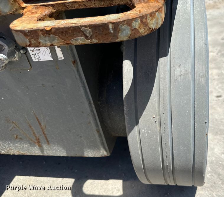 image for item MU9873 2018 SkyJack  SJIII 4740 scissor lift