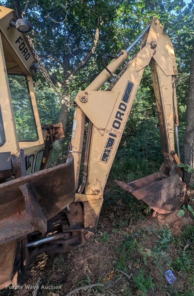 image for item NG9949 Ford 555 backhoe