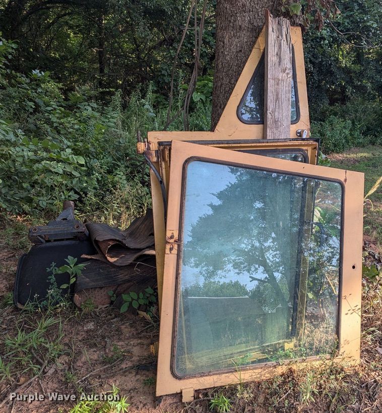 image for item NG9949 Ford 555 backhoe