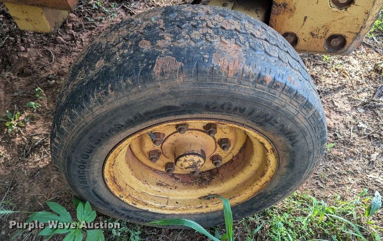 image for item NG9949 Ford 555 backhoe