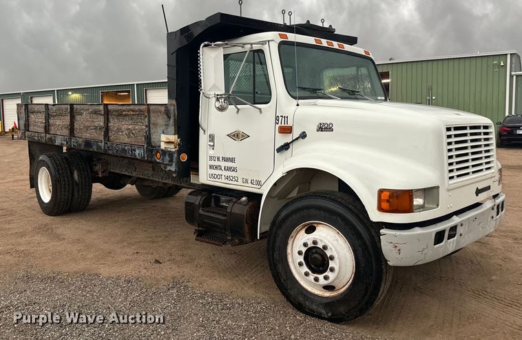 image for item NL9869 1998 International  4700 dump truck