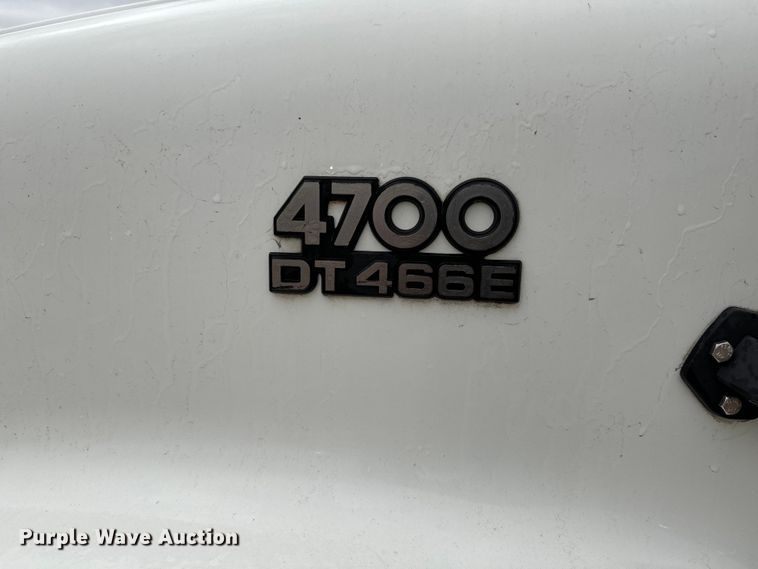 image for item NL9869 1998 International  4700 dump truck