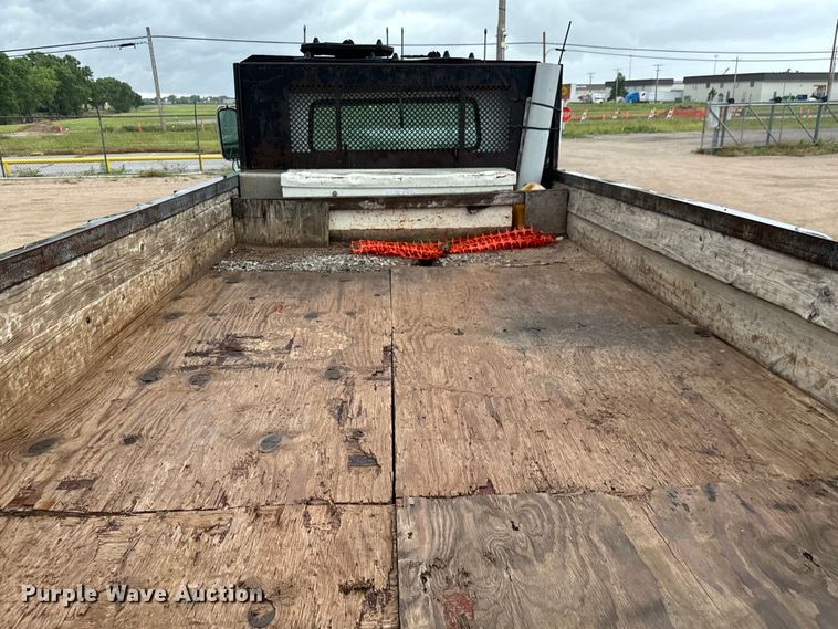 image for item NL9869 1998 International  4700 dump truck