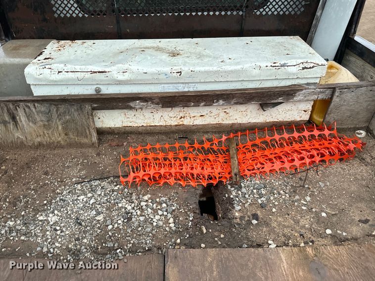 image for item NL9869 1998 International  4700 dump truck