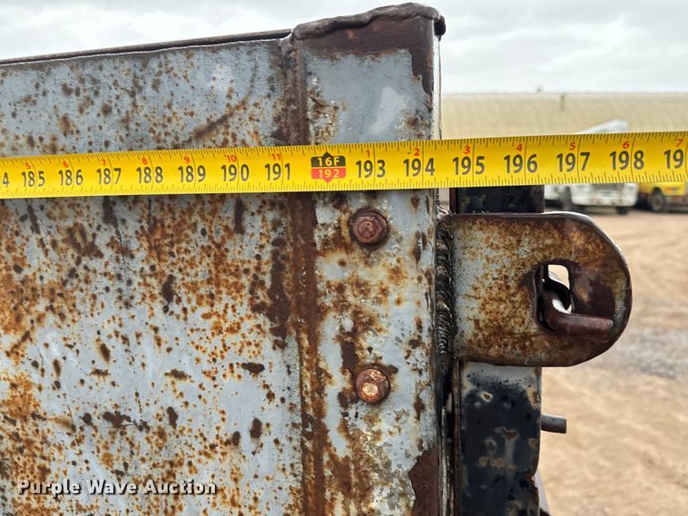 image for item NL9869 1998 International  4700 dump truck