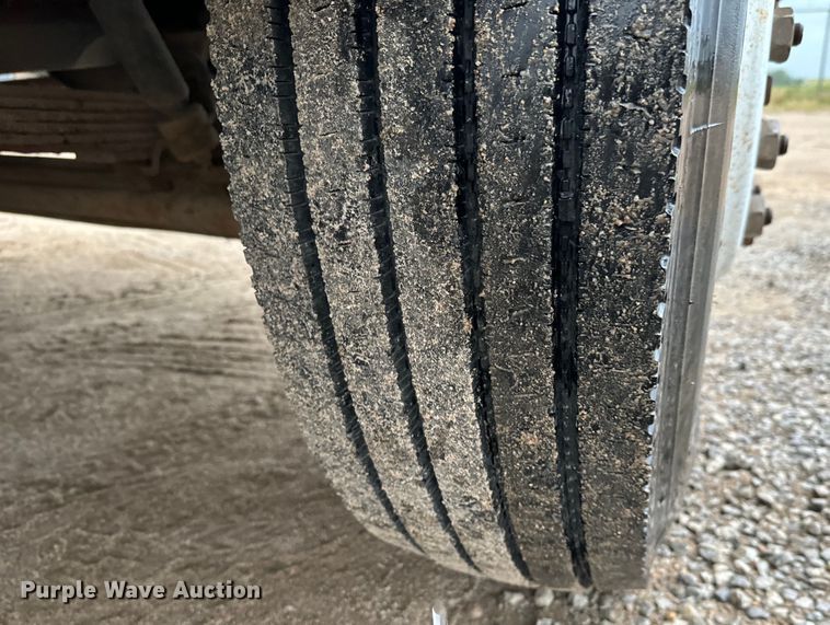 image for item NL9869 1998 International  4700 dump truck