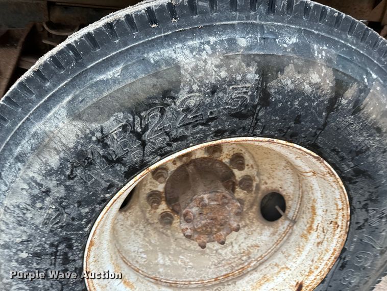 image for item NL9869 1998 International  4700 dump truck