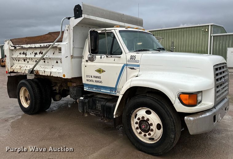 image for item NL9872 1995 Ford F800 dump truck
