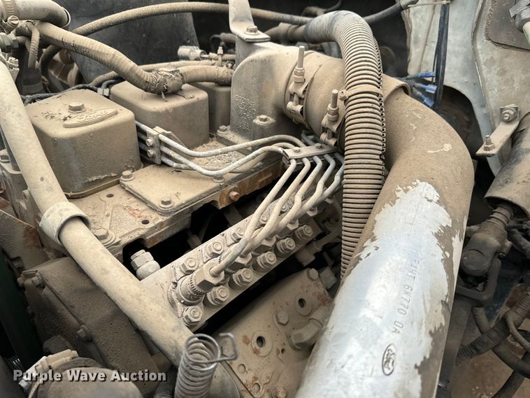 image for item NL9872 1995 Ford F800 dump truck