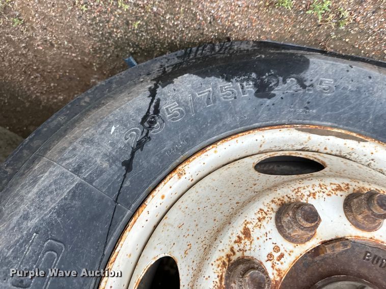 image for item NL9872 1995 Ford F800 dump truck