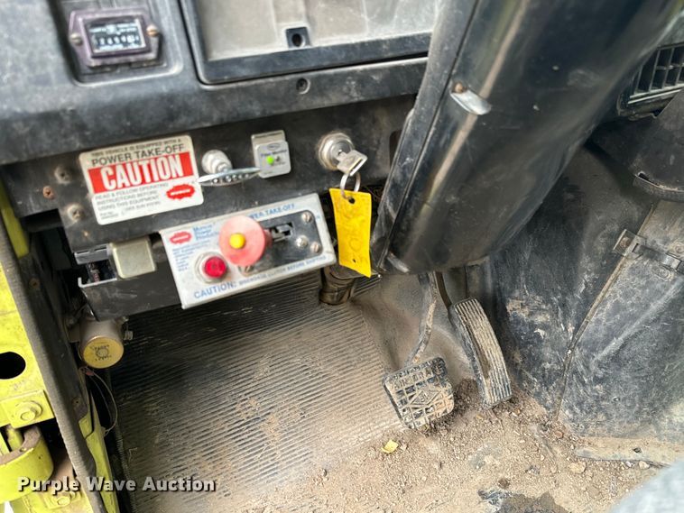 image for item NL9877 1995 International  4900 dump truck