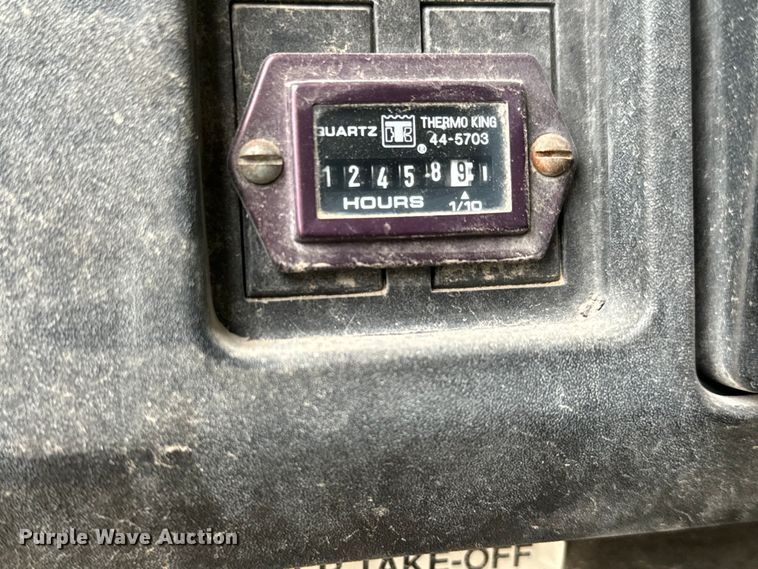 image for item NL9877 1995 International  4900 dump truck