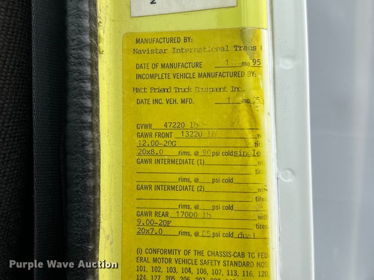 image for item NL9877 1995 International  4900 dump truck