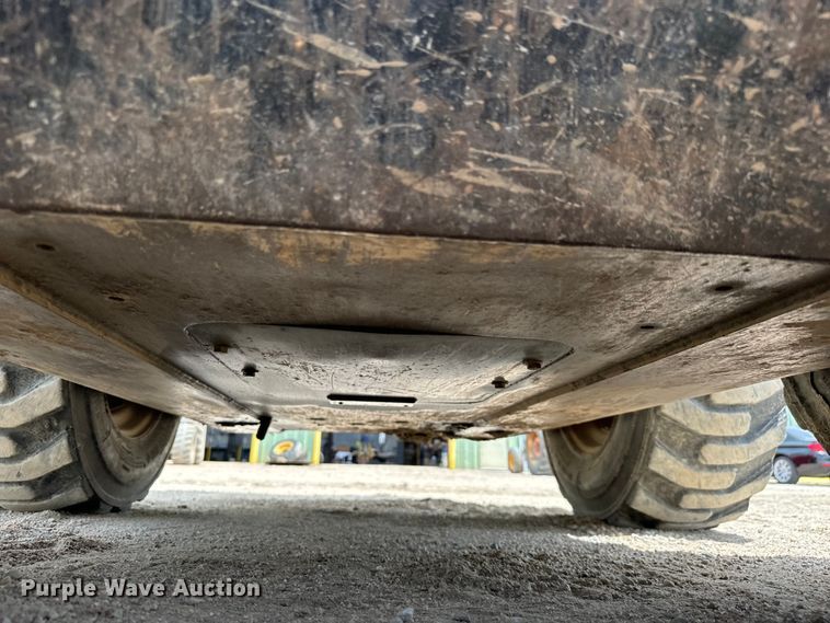 image for item NL9886 2004 Caterpillar  226B skid steer loader