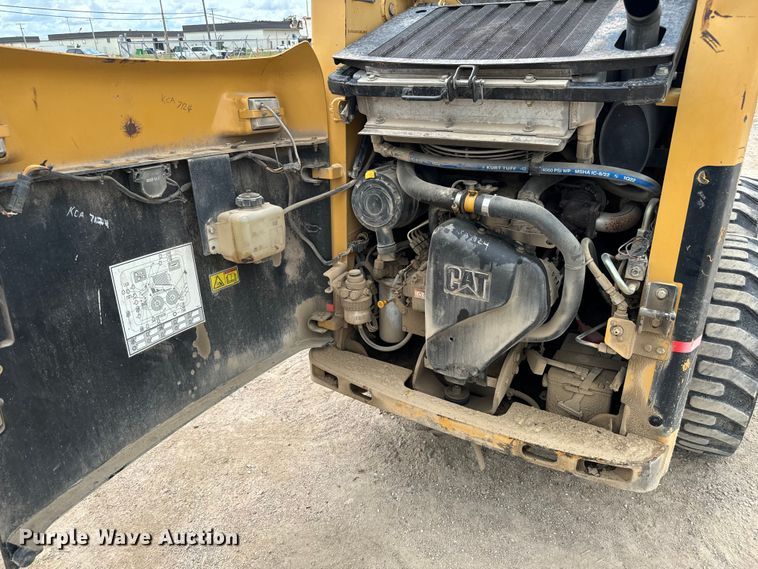 image for item NL9886 2004 Caterpillar  226B skid steer loader