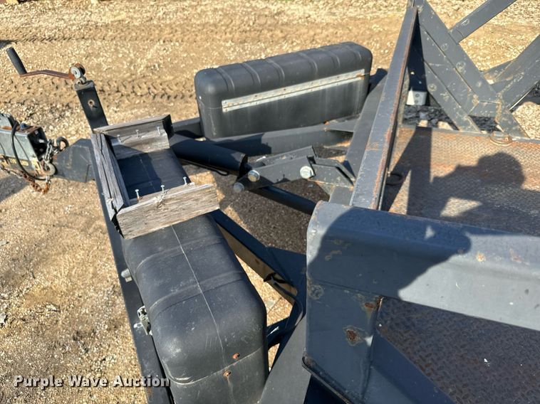 image for item NN9486 2004 Bil-Jax ET7000 equipment trailer