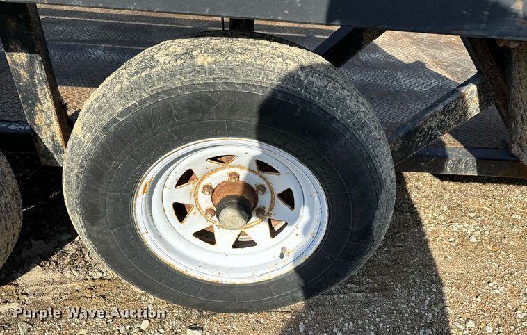 image for item NN9486 2004 Bil-Jax ET7000 equipment trailer