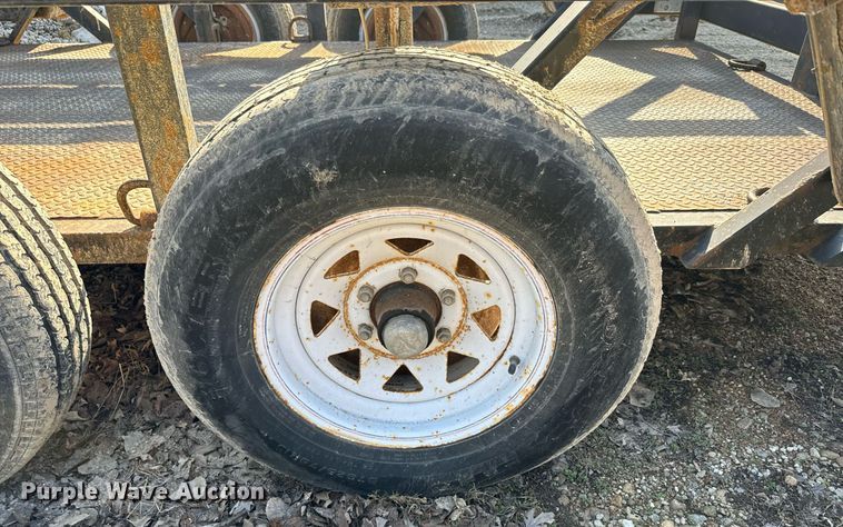 image for item NN9486 2004 Bil-Jax ET7000 equipment trailer