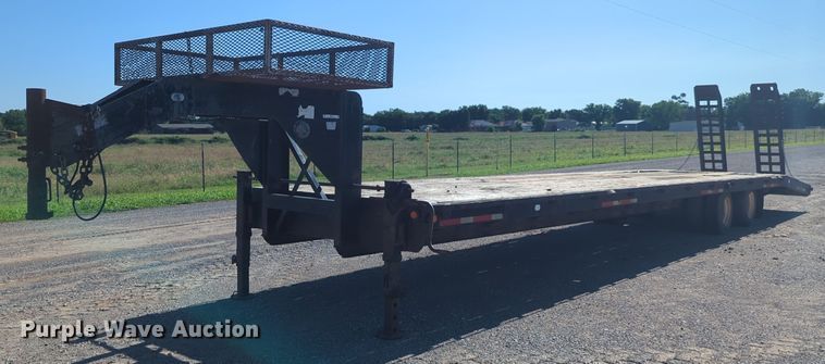 image for item NQ9572 2005 Belshe equipment trailer