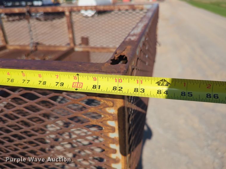 image for item NQ9572 2005 Belshe equipment trailer