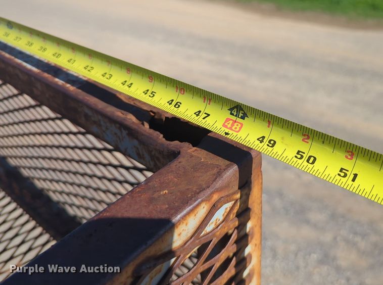 image for item NQ9572 2005 Belshe equipment trailer