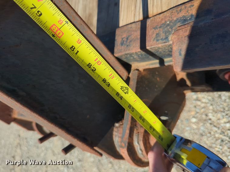 image for item NQ9572 2005 Belshe equipment trailer