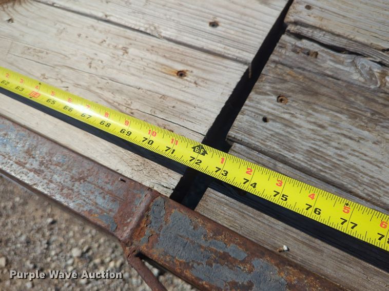 image for item NQ9572 2005 Belshe equipment trailer