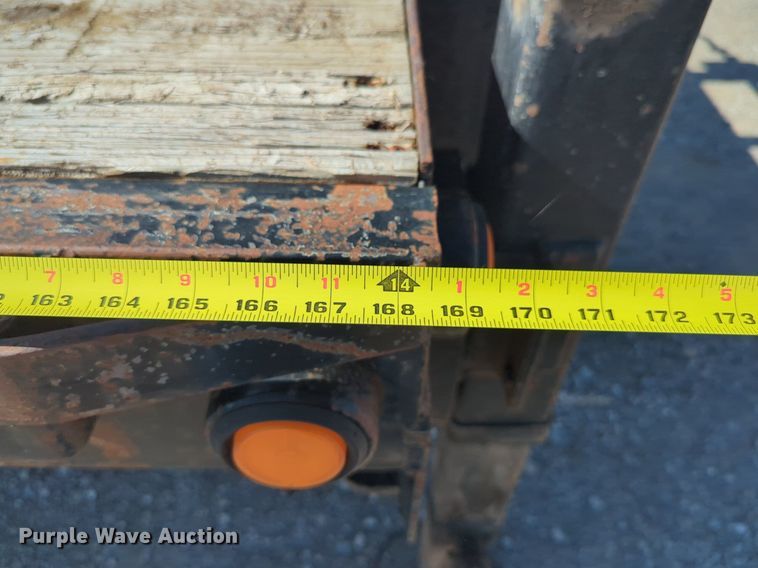 image for item NQ9572 2005 Belshe equipment trailer