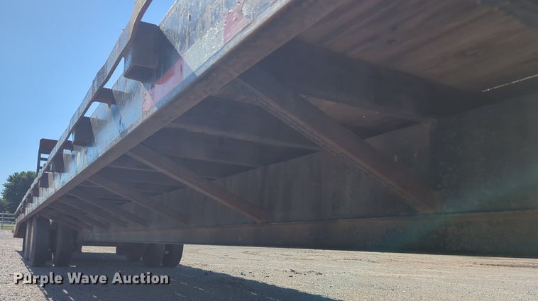 image for item NQ9572 2005 Belshe equipment trailer