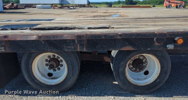 image for item NQ9572 2005 Belshe equipment trailer
