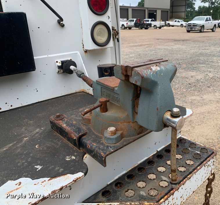 image for item NQ9577 2015 Ford F550 Super Duty XL SuperCab utility / service truck