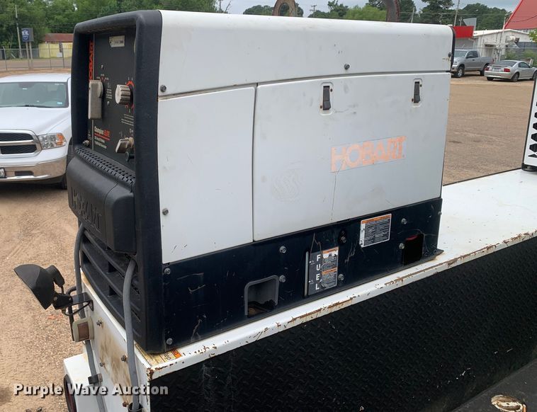 image for item NQ9577 2015 Ford F550 Super Duty XL SuperCab utility / service truck