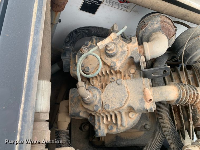 image for item NQ9577 2015 Ford F550 Super Duty XL SuperCab utility / service truck