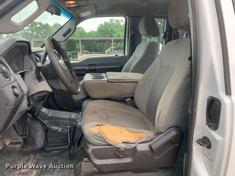 image for item NQ9577 2015 Ford F550 Super Duty XL SuperCab utility / service truck